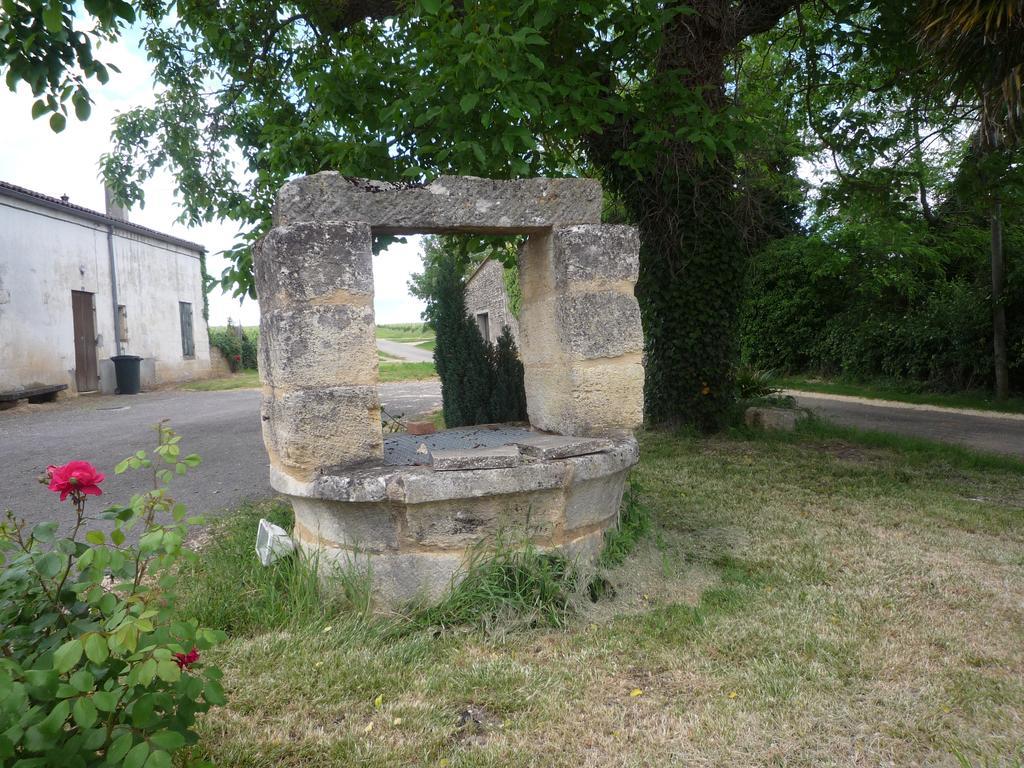 Bed and Breakfast Coup 2 Foudres Saint-Jean-de-Blaignac Exterior foto