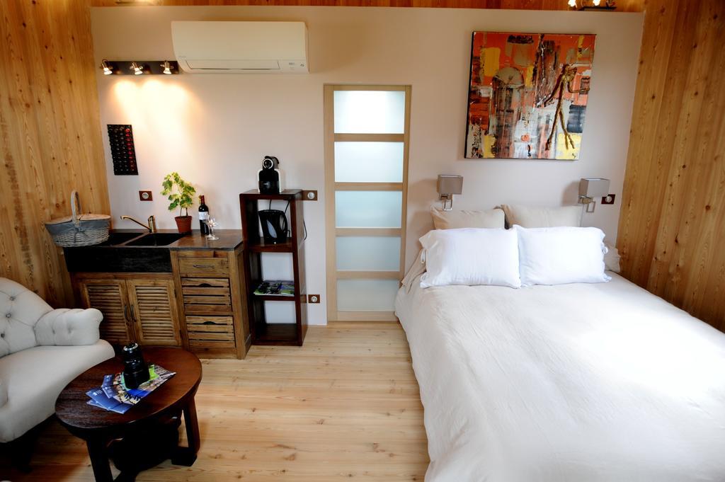 Bed and Breakfast Coup 2 Foudres Saint-Jean-de-Blaignac Exterior foto
